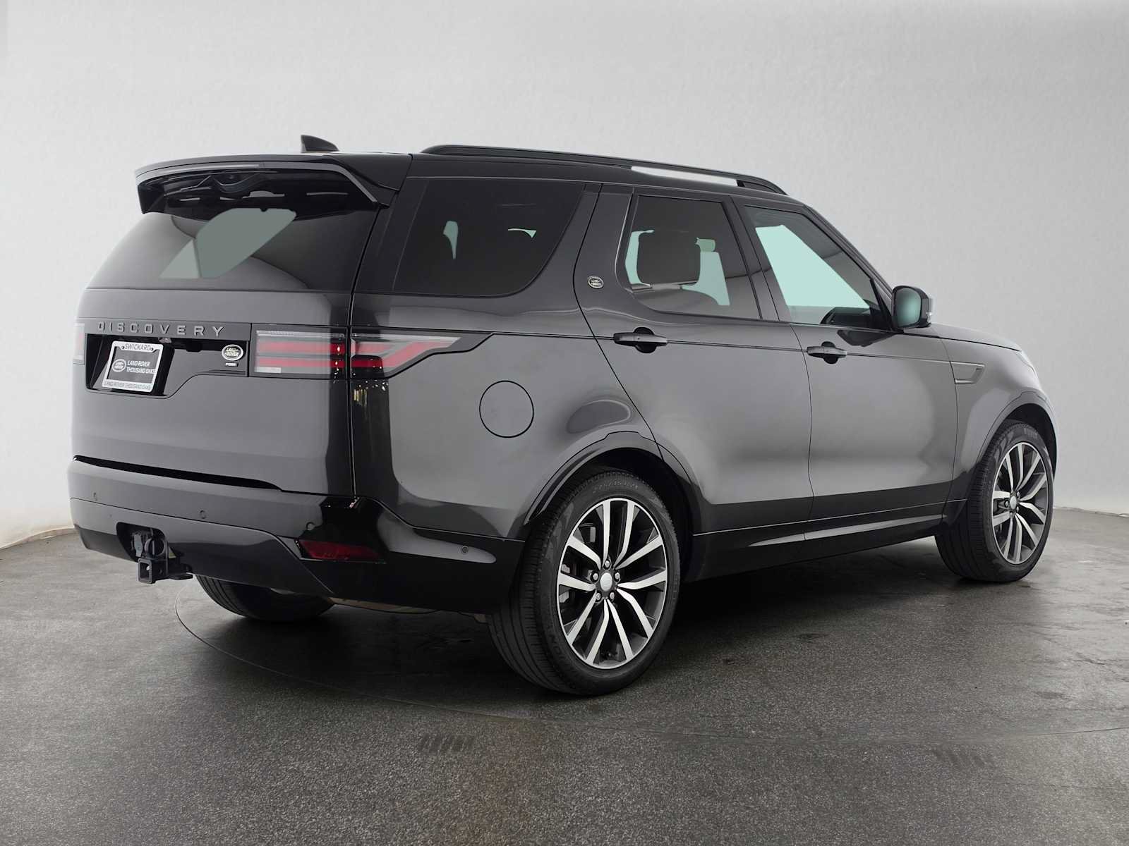 Used 2023 Land Rover Discovery S R-Dynamic AWD/4WD image 5