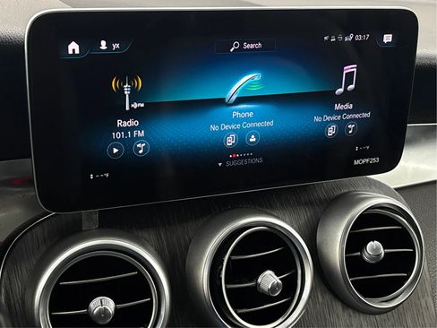 Used 2020 Mercedes-Benz GLC 300 4MATIC image 33