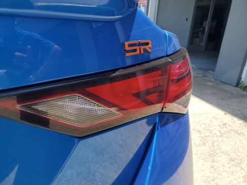 Used 2025 Nissan Sentra SR FWD image 11