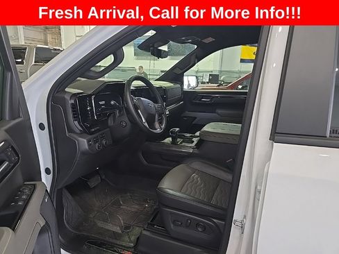 Used 2025 Chevrolet Silverado 1500 ZR2 AWD/4WD image 9