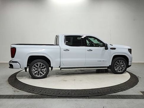 New 2026 GMC Sierra 1500 Denali AWD/4WD image 8