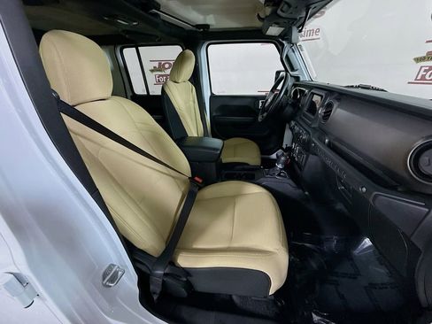 Used 2021 Jeep Wrangler Unlimited Sport AWD/4WD image 30