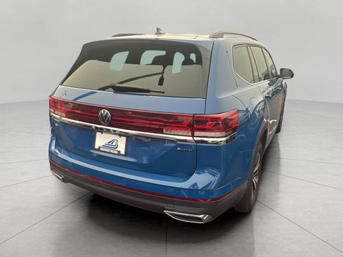 Used 2025 Volkswagen Atlas SE AWD/4WD image 35