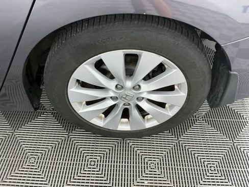 Used 2013 Honda Accord EX-L image 17
