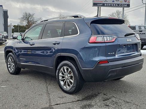 Used 2019 Jeep Cherokee Latitude Plus w/ Cold Weather Group image 4