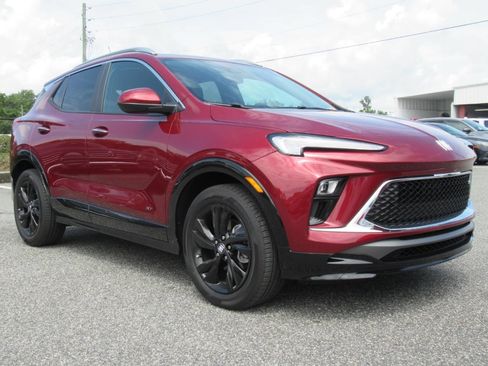 Used 2025 Buick Encore GX Sport Touring w/ Comfort Package FWD image 1