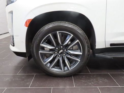 Used 2021 Cadillac Escalade Sport w/ Driver Assist Tech Package image 15