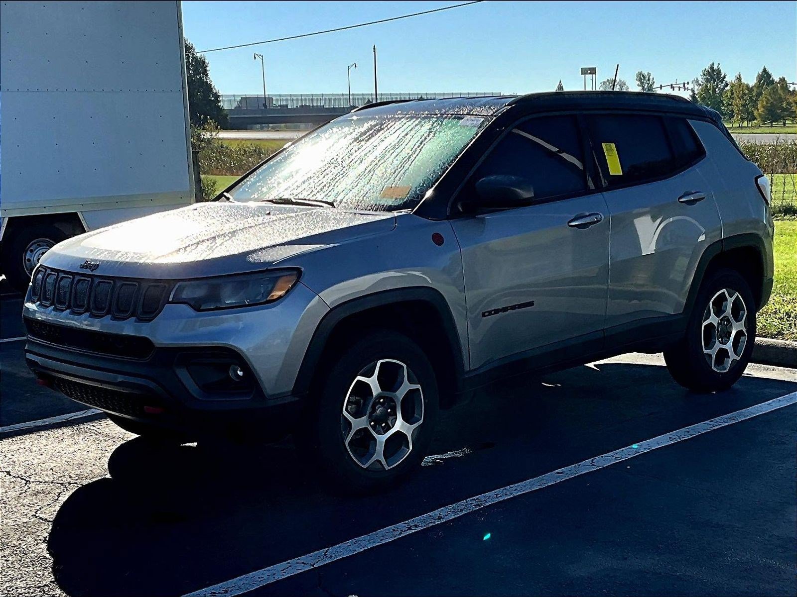 Used 2022 Jeep Compass Trailhawk AWD/4WD image 3