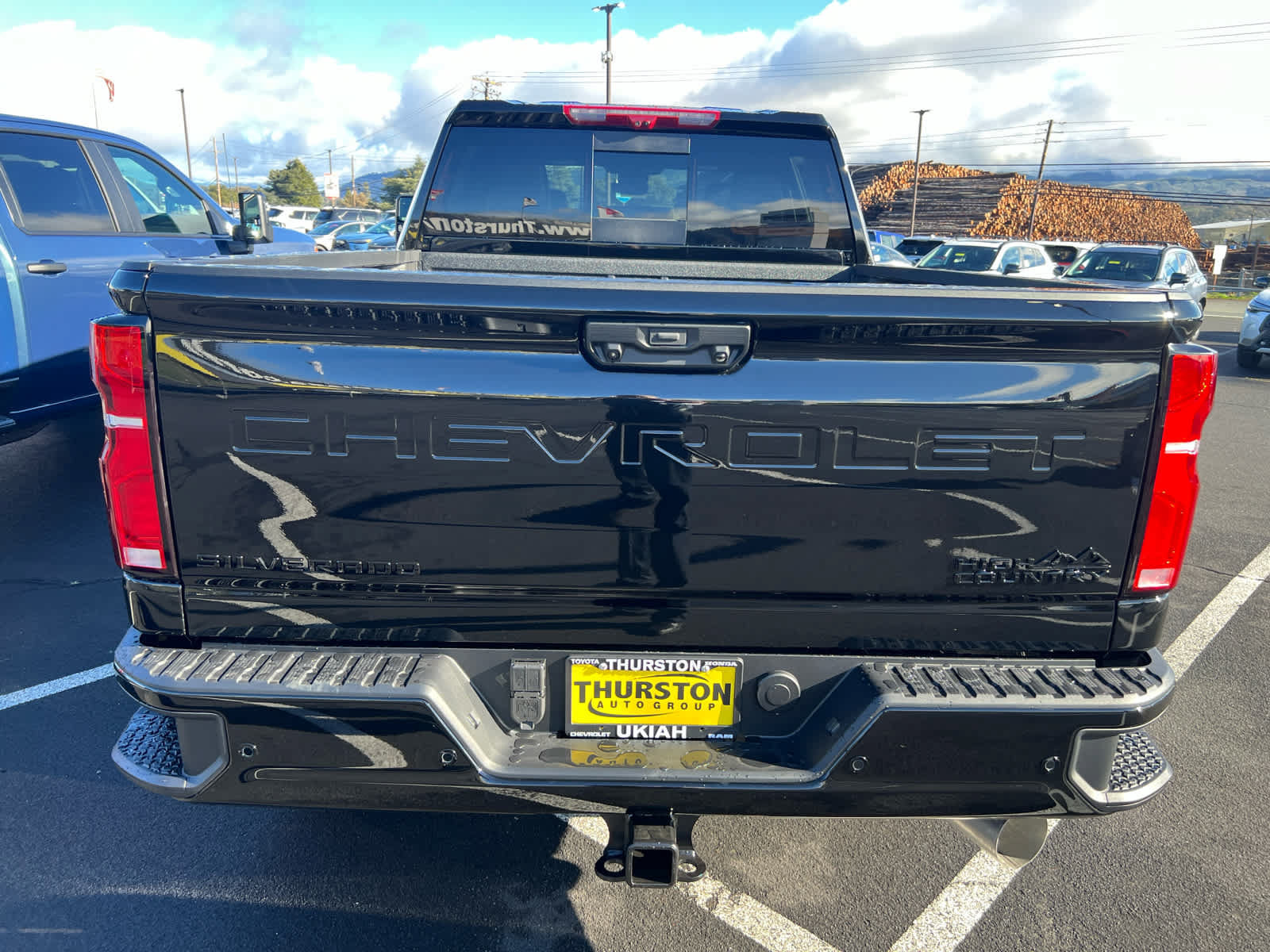 New 2026 Chevrolet Silverado 2500 High Country w/ Midnight Edition AWD/4WD image 9