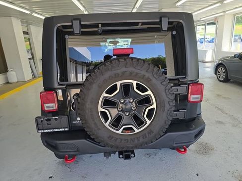 Used 2014 Jeep Wrangler Unlimited Rubicon AWD/4WD image 4
