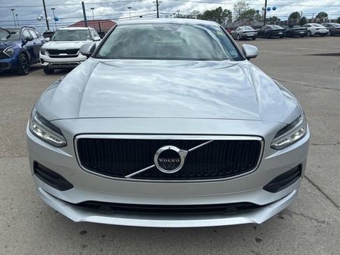Used 2018 Volvo S90 T5 Momentum w/ Convenience Package AWD/4WD image 2
