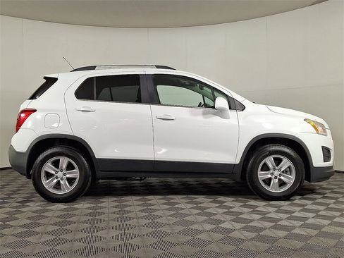 Used 2015 Chevrolet Trax LT w/ LT Plus Package image 10