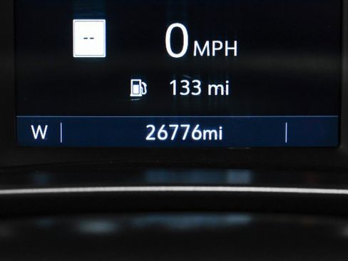 Used 2023 GMC Acadia SLT image 18