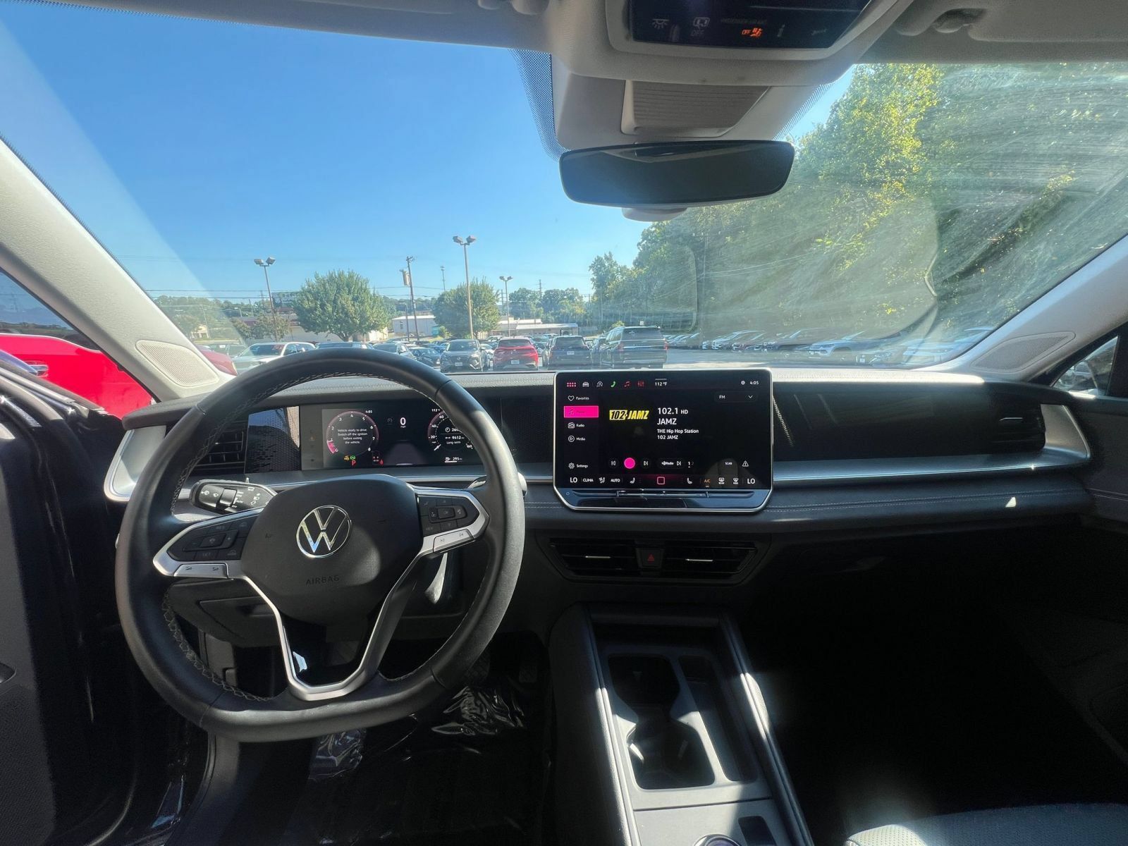 Used 2026 Volkswagen Tiguan SE FWD image 31