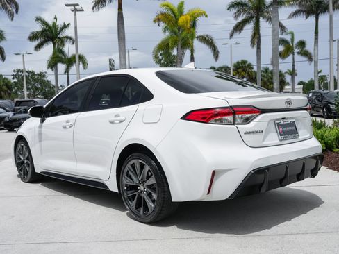 Used 2024 Toyota Corolla SE FWD image 24