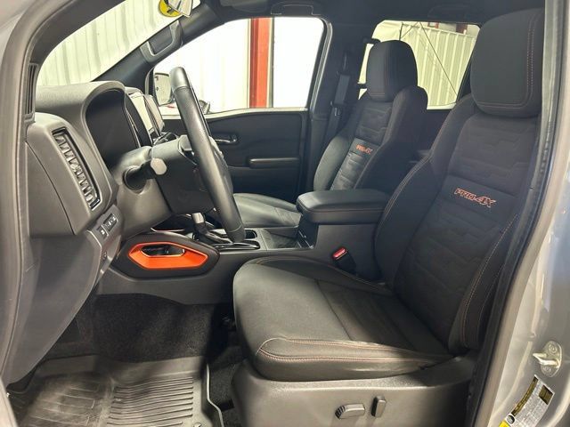 Used 2022 Nissan Frontier PRO-4X AWD/4WD image 13