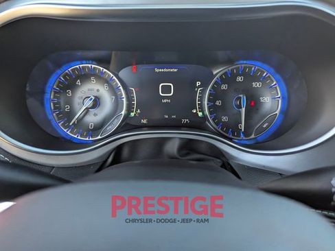 New 2026 Chrysler Pacifica Limited image 12