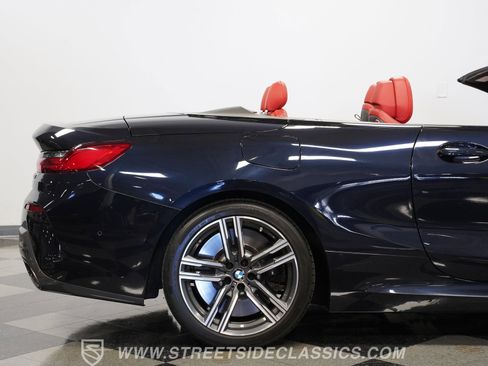 Used 2022 BMW M850i xDrive Convertible image 29