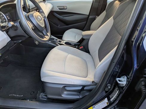 Used 2022 Toyota Corolla LE image 15