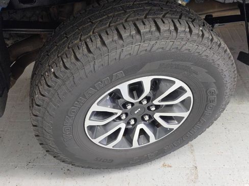 Used 2013 Ford F150 Raptor w/ Luxury Equipment Group AWD/4WD image 23