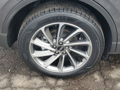 Certified 2024 Lincoln Corsair AWD w/ Equipment Group 101A image 7