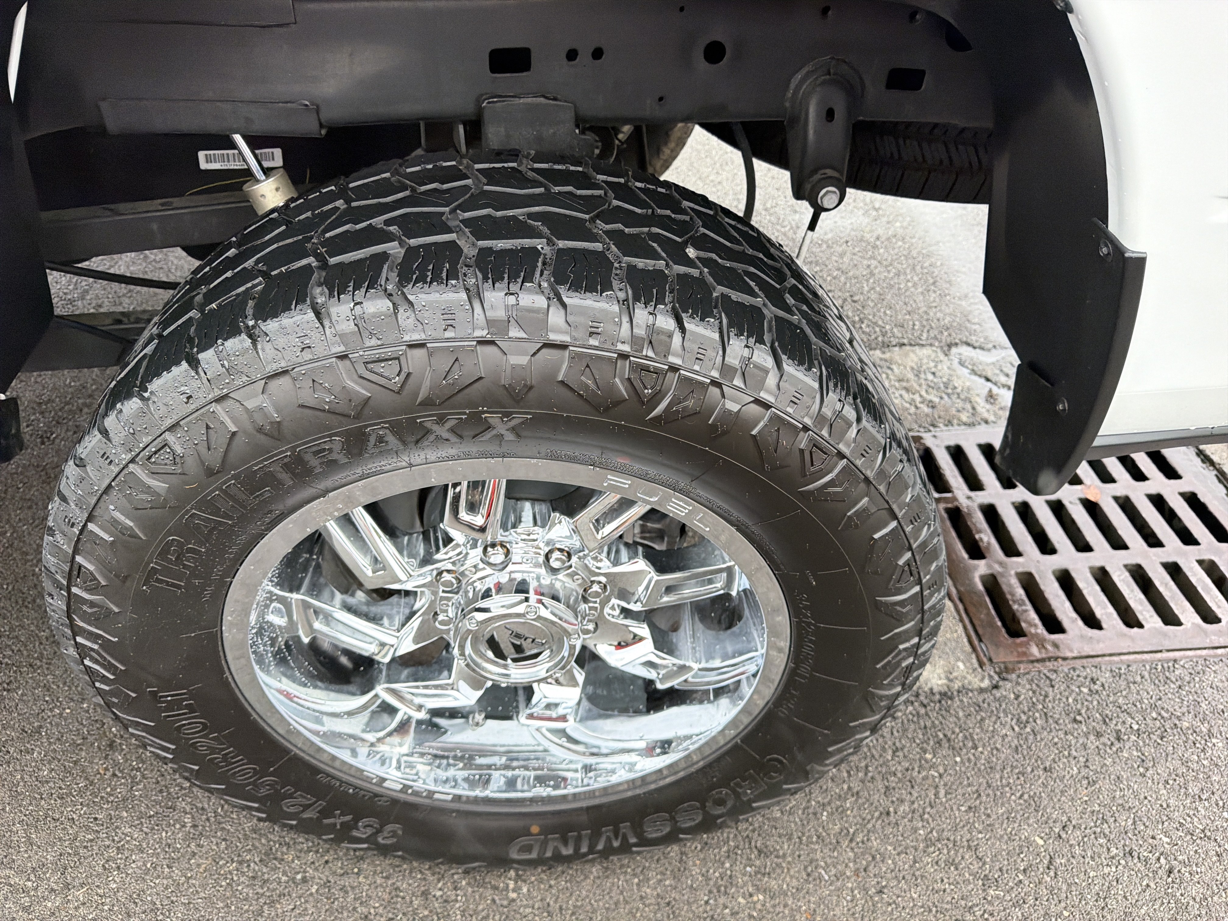 Used 2026 RAM 2500 Laramie AWD/4WD image 11