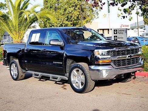 Used 2018 Chevrolet Silverado 1500 LT w/ All Star Edition image 5