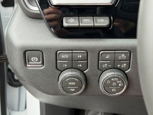 New 2026 Chevrolet Silverado 2500 High Country w/ High Country Premium Package AWD/4WD image 9