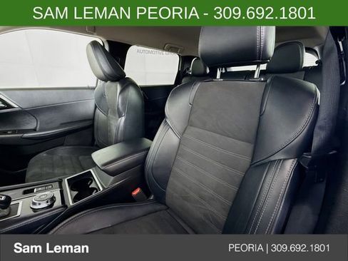 Used 2024 Mitsubishi Outlander SE image 21