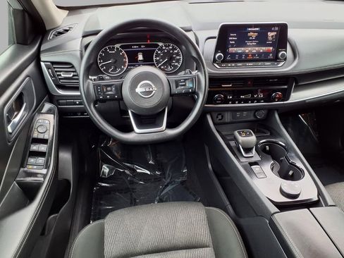 Certified 2024 Nissan Rogue SV AWD/4WD image 4