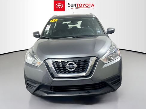 Used 2019 Nissan Kicks SV image 10