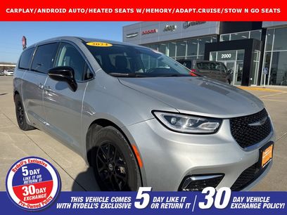 Certified 2024 Chrysler Pacifica Touring-L