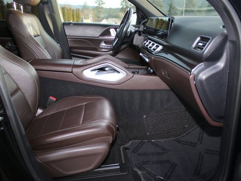 Used 2021 Mercedes-Benz GLE 350 4MATIC image 5