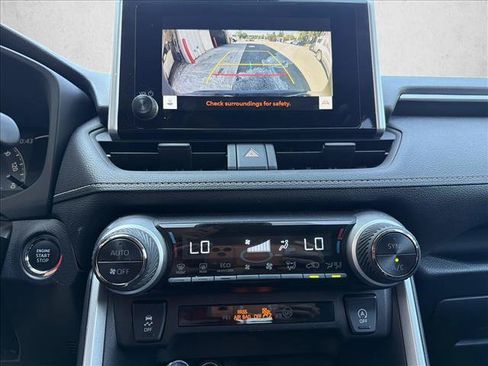 Used 2025 Toyota RAV4 XLE AWD/4WD image 21