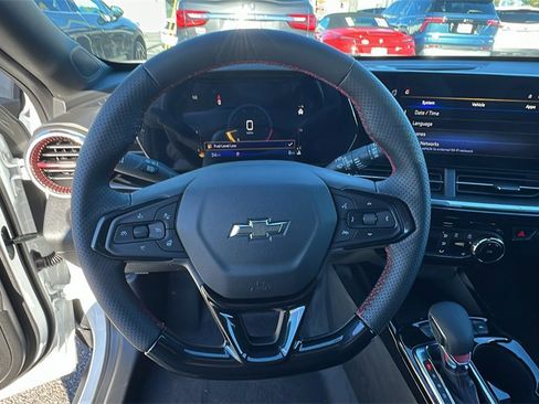 New 2026 Chevrolet Trax RS w/ Sunroof Package image 19