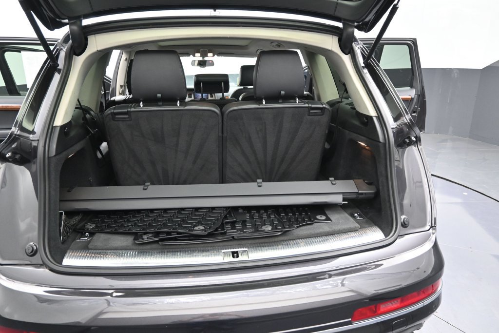 Used 2015 Audi Q7 3.0T Premium Plus w/ Premium Plus Package AWD/4WD image 11