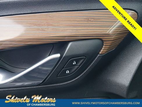 Used 2020 GMC Terrain SLE w/ Driver Convenience Package AWD/4WD image 32