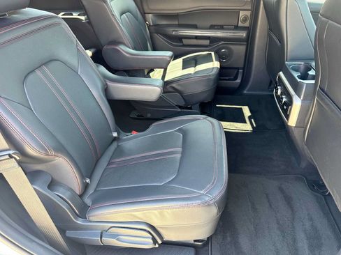 Used 2024 Ford Expedition Limited AWD/4WD image 20