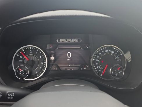 Used 2025 RAM 1500 Big Horn AWD/4WD image 10
