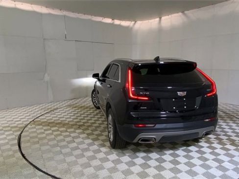 Used 2023 Cadillac XT4 Premium Luxury w/ Cold Weather Package image 9