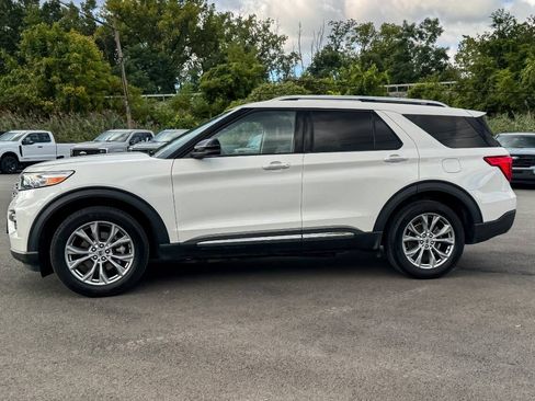Used 2023 Ford Explorer Limited w/ Limited Technology Package AWD/4WD image 6