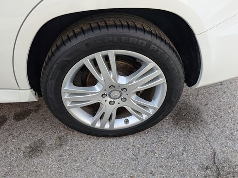 Used 2015 Mercedes-Benz GLK 350 2WD image 25