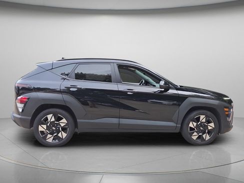 Used 2024 Hyundai Kona SEL FWD image 8