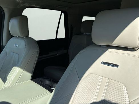 Used 2019 Ford Expedition Max Platinum image 10