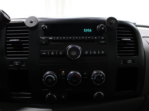 Used 2009 GMC Sierra 2500 W/T AWD/4WD image 13