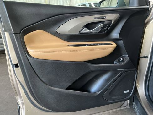 Used 2018 GMC Terrain SLT w/ Preferred Package image 14