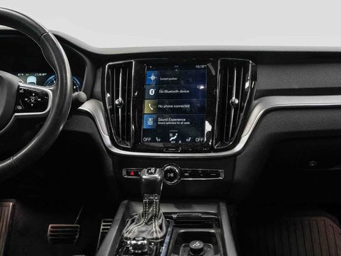 Used 2019 Volvo S60 T5 R-Design FWD image 13