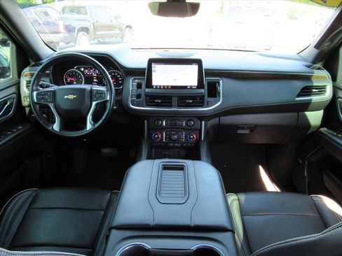 Used 2021 Chevrolet Tahoe Premier w/ Premium Package image 13