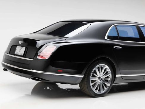 Used 2014 Bentley Mulsanne RWD image 35