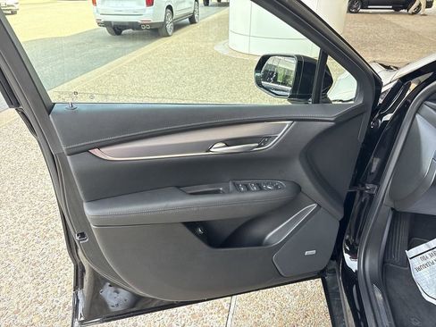 Certified 2024 Cadillac XT5 Luxury AWD/4WD image 21